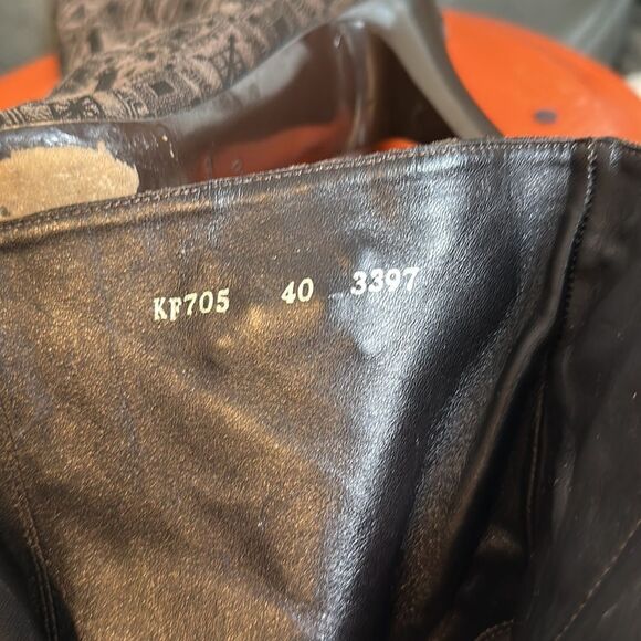 Gianfranco FERRE 40 Genuine Leather Canvas Logo Brown Heeled Zip Booties - Picture 10 of 14